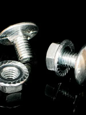 Vratový šroub s maticí KOPOS NSM 6x10 ZNCR 10mm Levný