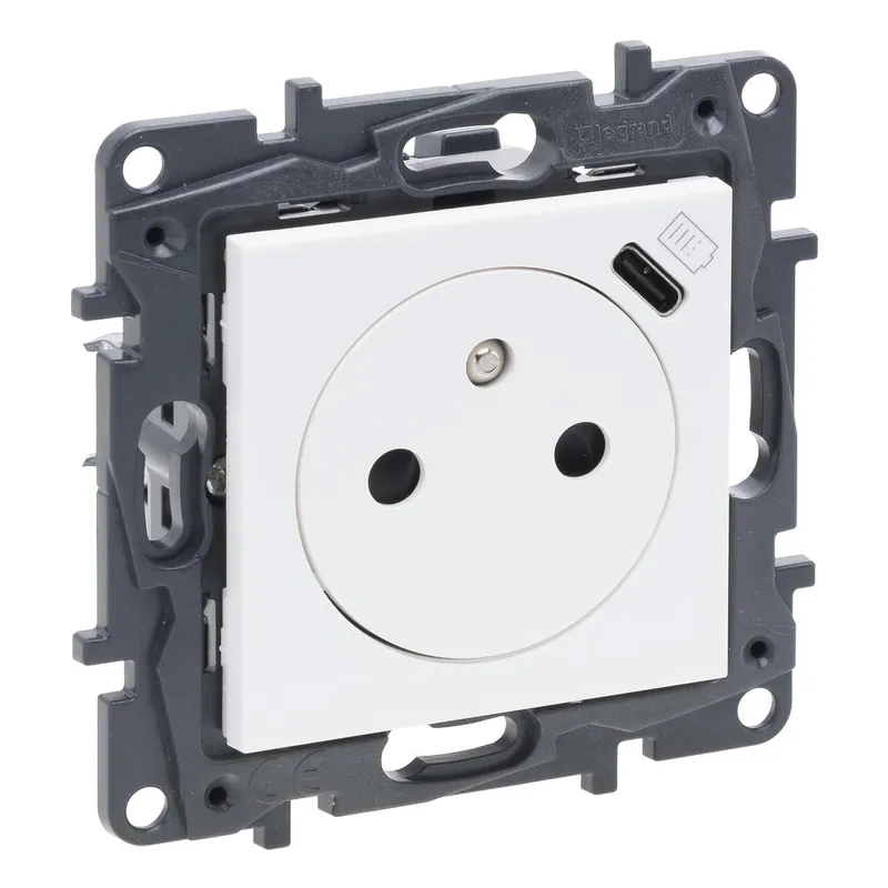 Vrácení Zdarma 863138 NILOE S.ZÁSUV.2P+T/USB C BÍLÁ